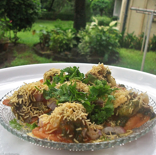 Sev Puri Recipe (Mumbai Sev Poori)