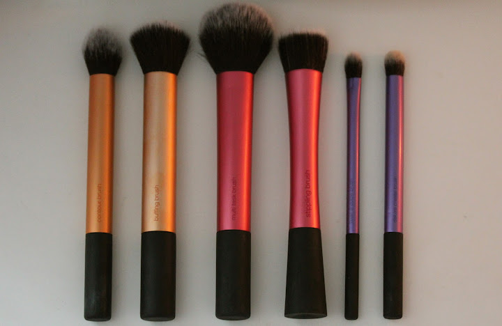 Real Techniques Brushes Review – The Anna Edit