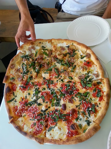 Pizza Restaurant «Williamsburg Pizza - Brooklyn», reviews and photos, 265 Union Ave, Brooklyn, NY 11211, USA