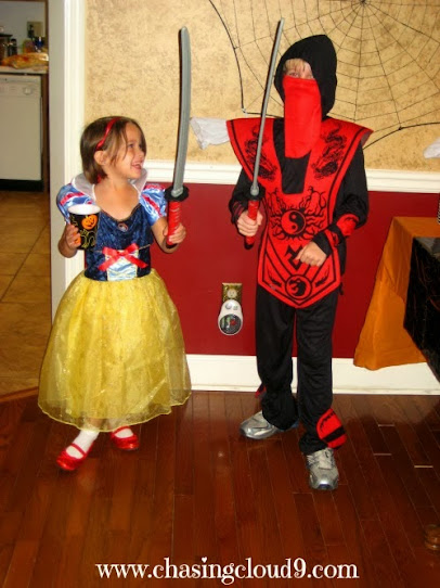 Snow White and Red Ninja