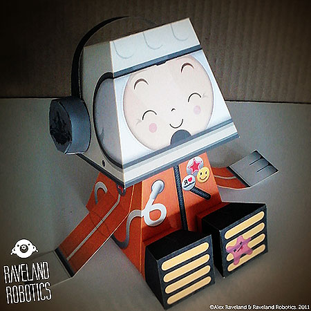 Nu Kosmonaut Paper Toy