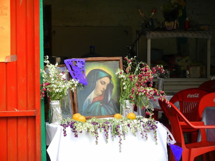 Altar at Rosi's Restaurant, guanajuato