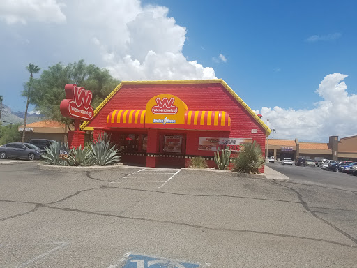 Fast Food Restaurant «Wienerschnitzel», reviews and photos, 6346 N Oracle Rd, Tucson, AZ 85704, USA
