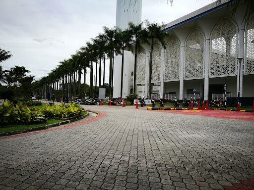 Sultan Salahuddin Abdul Aziz Mosque
