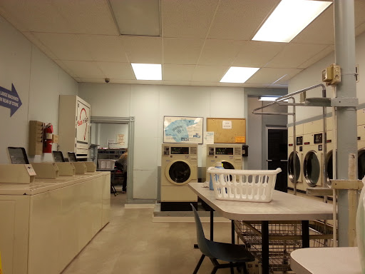 Laundromat «Sparkling Waters Laundromat», reviews and photos, 103 N Market St, Elizabethtown, PA 17022, USA