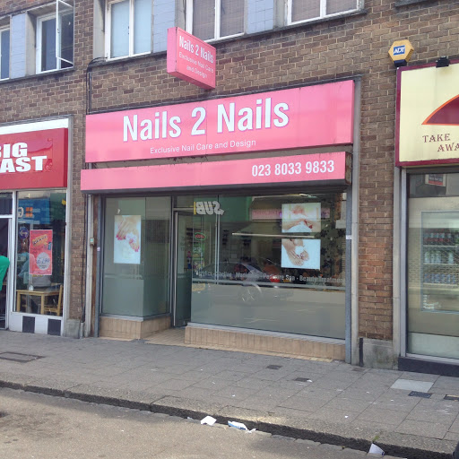 Nails 2 Nails logo