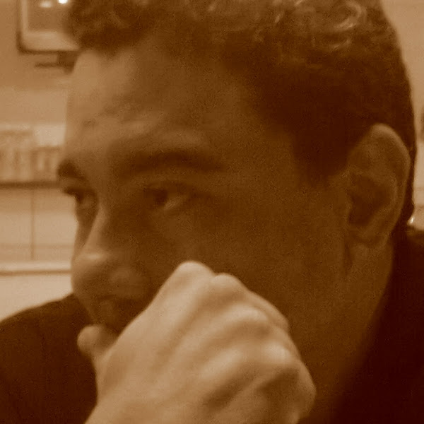 Regivan Hugo Nunes Santiago