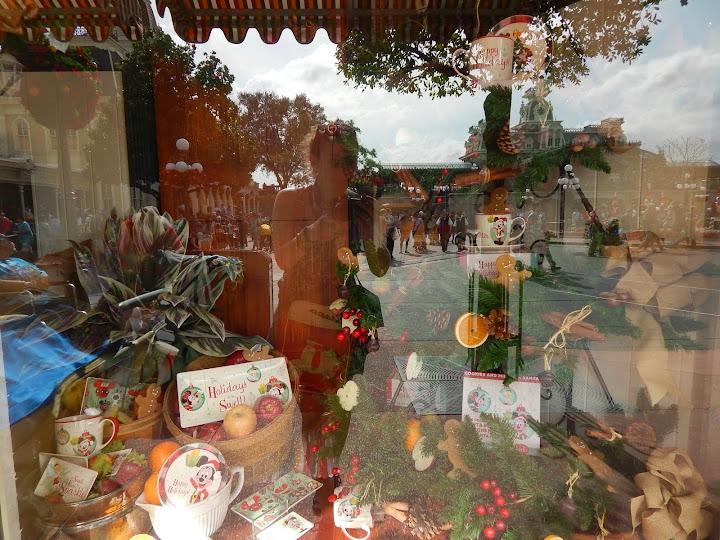 Christmas at Disney - decorated storefront