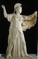 Η Αθηνά είναι Θεά της σοφίας, της άμυνας της πόλης,  της ύφανσης  και της κεραμοποιίας.