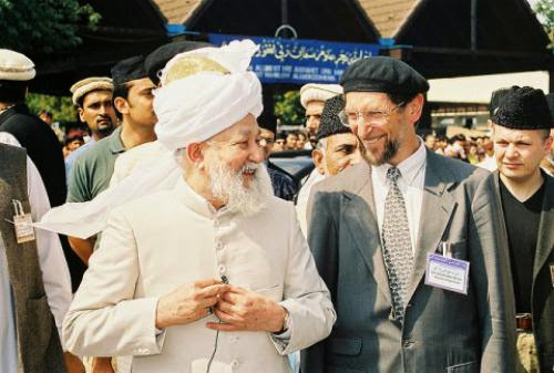 What An Honor Ahmadiyya Muslim Community Germany Chosen To Speak For Islam