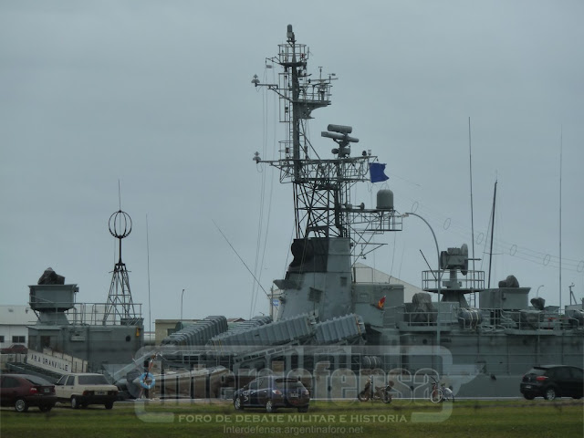 base naval - BNMDP ( Base Naval de Mar del Plata). P1030438