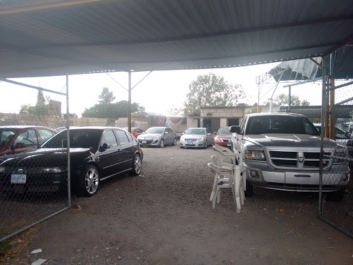 Lote de Autos Los Reyes, Calle Av Casimiro Liceaga 178, Renovacion, 36530 Irapuato, Gto., México, Concesionario de autos | GTO