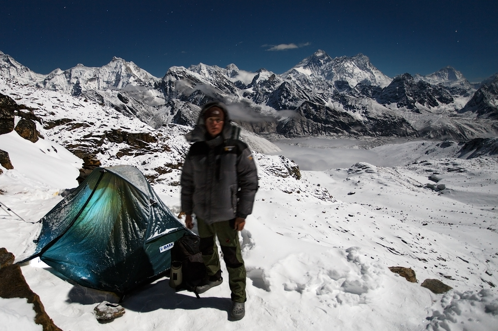 Гималаи люди. Люди живут в Гималаях. Жители Гималаев фото. Гималаи одиночество.