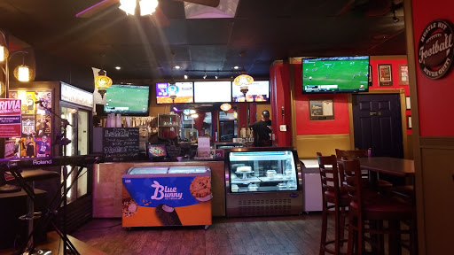 Pizza Restaurant «Football Pizza», reviews and photos, 1517 Como Ave SE, Minneapolis, MN 55414, USA