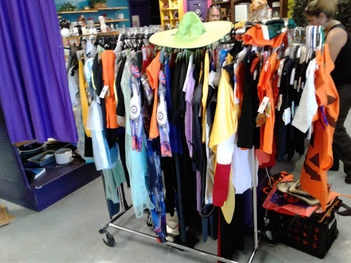 Non-Profit Organization «Youth Alternatives Thrift Shop», reviews and photos, 3103 West Ave, San Antonio, TX 78213, USA