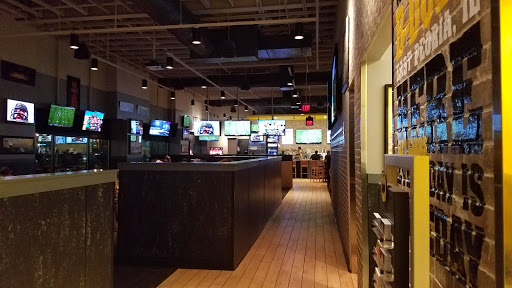 Chicken Wings Restaurant «Buffalo Wild Wings», reviews and photos, 833 W Camp St, East Peoria, IL 61611, USA