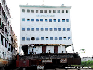 Lancement de travaux de réhabilitation du bateau courrier « colonel Kokolo » de la société congolaise de ports et transports(SCPT) ex-Onatra le 8/01/2013 par le ministre de transports au Chantier Naval à Kinshasa. Radio Okapi/Ph. John Bompengo