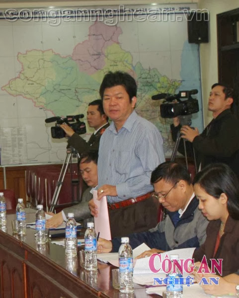 Ông Võ Minh Đức - Chánh Văn phòng Ban ATGT tỉnh Nghệ An báo cáo một số kết quả triển khai dự án