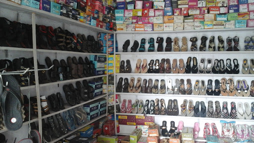 Metro Foot Wear, Shop No. 12-1-6, Near Indira Gandhi Statue, Patel Nagar, Moosapet, Hyderabad, Telangana 500018, India, Mobile_Phone_Shop, state TS