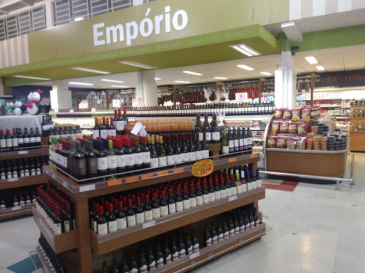Villarreal Supermercados, Av. Dr. Teodoro Quartim Barbosa, 680 - Vila Canevari, Cruzeiro - SP, 12710-080, Brasil, Supermercado, estado São Paulo