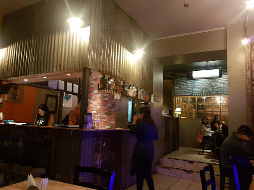 Neverland Sushi & Burger Bar, Traslaviña 1386, San Felipe, Quinta Región de Valparaíso, Chile, Restaurante de sushi | Valparaíso