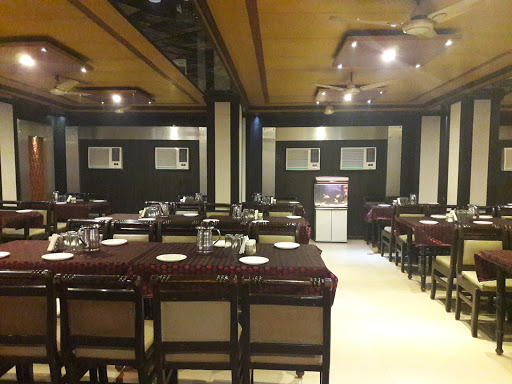 Navnita Restaurant, 1330, Opposite Anand Cinema, Niper Town, Jabalpur, Madhya Pradesh 482001, India, Breakfast_Restaurant, state MP