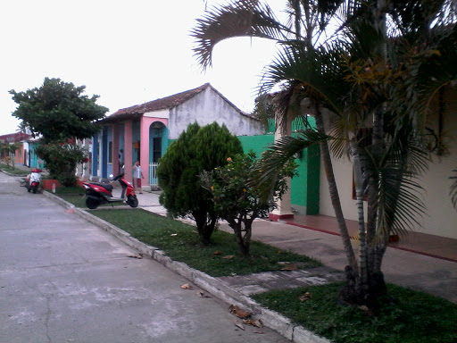 Casa De La Luz, Av. Bernardino Aguirre 15, Centro, Tlacotalpan, Ver., México, Alojamiento en interiores | VER