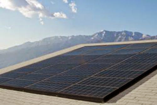 Masdar Connects 10 Mw Pv Plant To Grid
