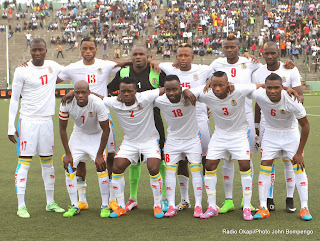 L’équipe de Léopards de la RDC le 19/11/2014 au stade Tata Raphaël à Kinshasa lors du match contre les onze nationales de la Sierra Leone, score: 1-3. Radio Okapi/Ph. John Bompengo
