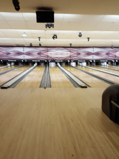 Bowling Alley «Maplewood Lanes», reviews and photos, 3030 N 101st St, Omaha, NE 68134, USA