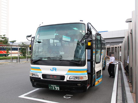 JR四国バス「黒潮エクスプレス」　644-1950　高知駅バスターミナル到着