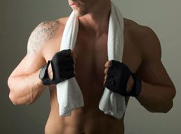 Hot Muscle Hunks with Sexy Bath Towels - Photo Set 14