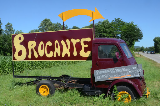 Le Village des brocanteurs