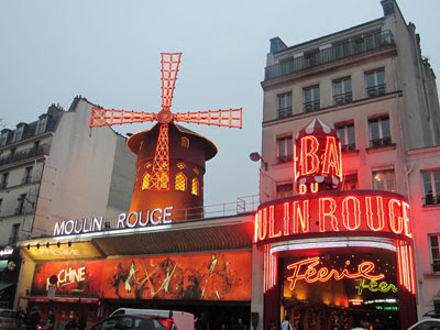 París y Versalles bajo la lluvia (19-23 diciembre 2012) - Blogs de Francia - Día 1. Llegada a París, visita a Montmartre y el centro. (12)