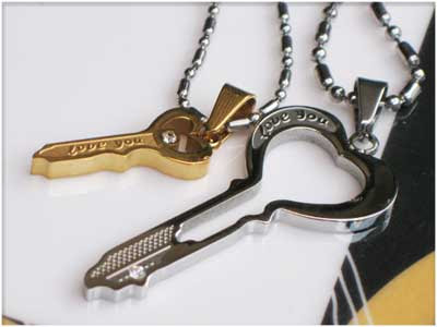 kalung couple kunci romancouple