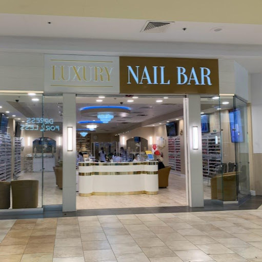 Luxury Nail Bar logo