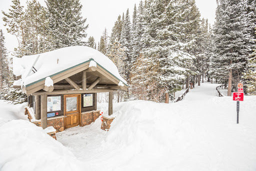 Bear Lake Trailhead