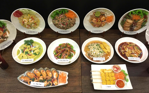 Thai Restaurant «Larb Thai Restaurant», reviews and photos, 452 Pearl Rd, Brunswick, OH 44212, USA