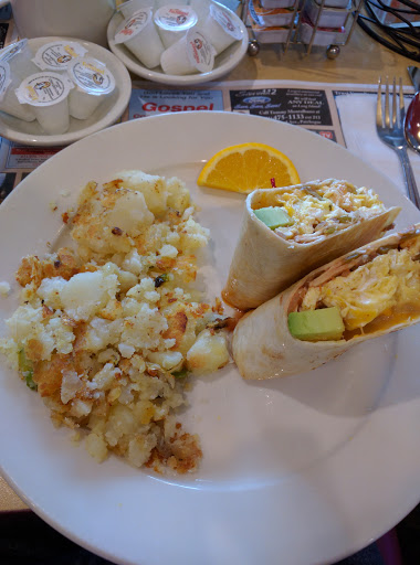 Seafood Restaurant «Seacrest Diner», reviews and photos, 229 Main St, Sayville, NY 11782, USA