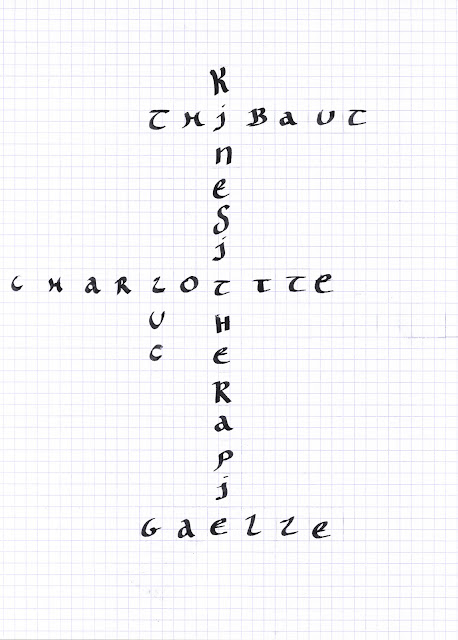 Calligraphie croisée de ma fille, âgée de 9 ans Calligraphie croisée de ma fille, âgée de 9 ans