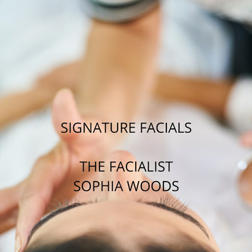 The facialist sophia woods logo