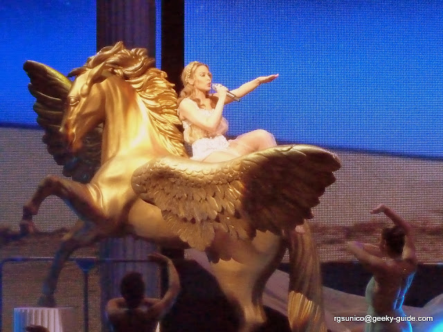 Kylie Minogue - Aphrodite Live Manila