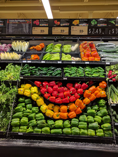 Grocery Store «D & W Fresh Markets», reviews and photos, 1116 Robbins Rd, Grand Haven, MI 49417, USA