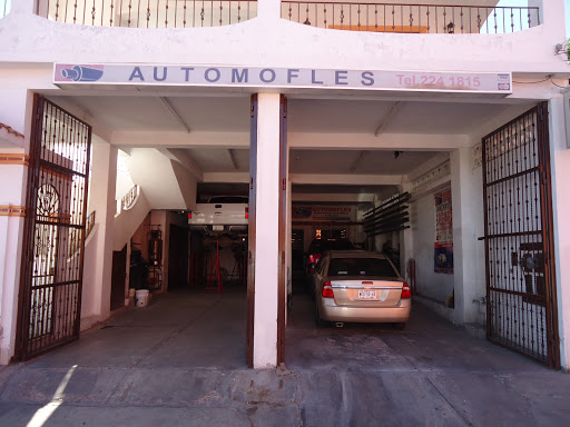 Auto Mofles, Calle 9 SN, Burócrata, 85420 Heroica Guaymas, Son., México, Mantenimiento y reparación de vehículos | SON