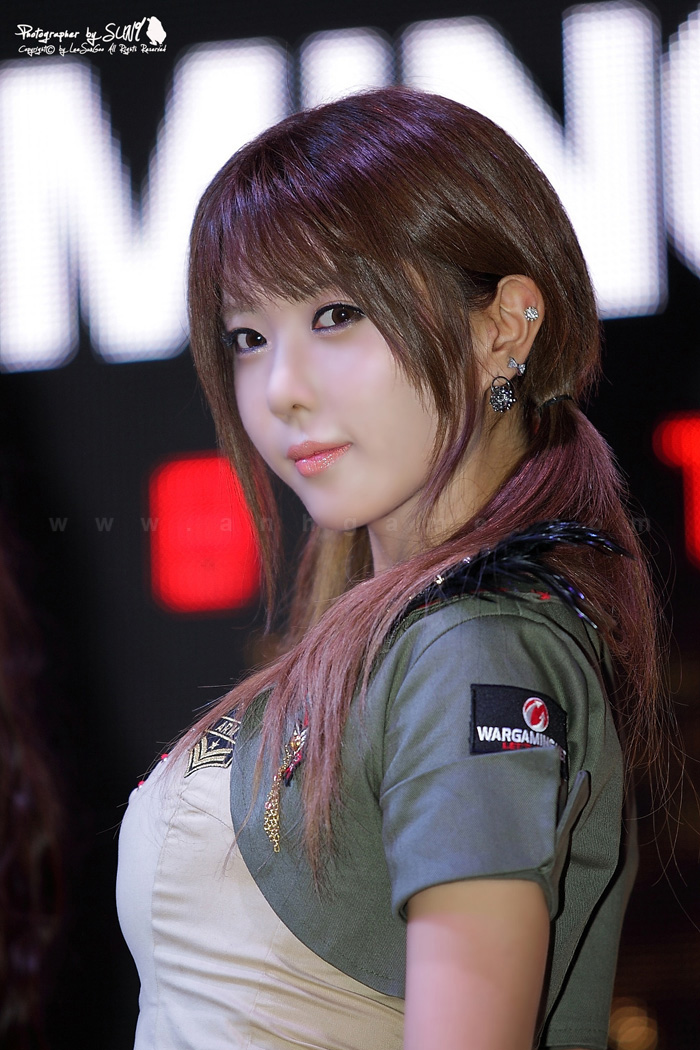 Showgirl G-Star 2012: Heo Yoon Mi - Ảnh 49