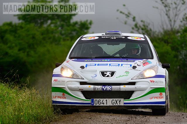 34º Rallye Internacional Cantabria [18-19 Mayo] - Página 23 Jonathan-P%25C3%25A9rez-y-Enrique-Velasco_Peugeot-207-S2000