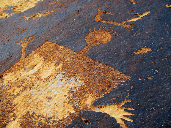 Petroglyphs at the Price River/Green River confluence