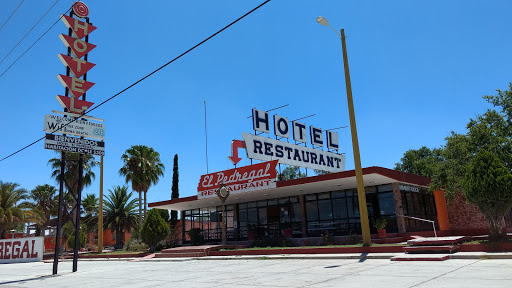 Hotel Y Restaurante El Pedregal, Carretera 57 Km 25.5, Aviación, 78746 Matehuala, S.L.P., México, Alojamiento en interiores | SLP