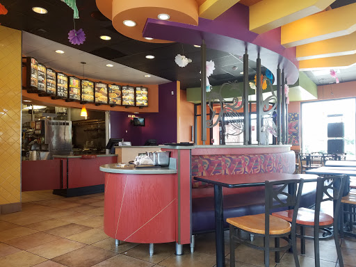 Mexican Restaurant «Taco Bell», reviews and photos, 50 W Dundee Rd, Buffalo Grove, IL 60089, USA