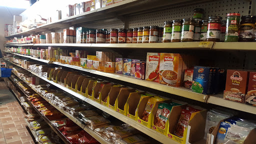 Indian Grocery Store «Indian Restaurant Universal Market», reviews and photos, 905 W Dove Ave, McAllen, TX 78504, USA